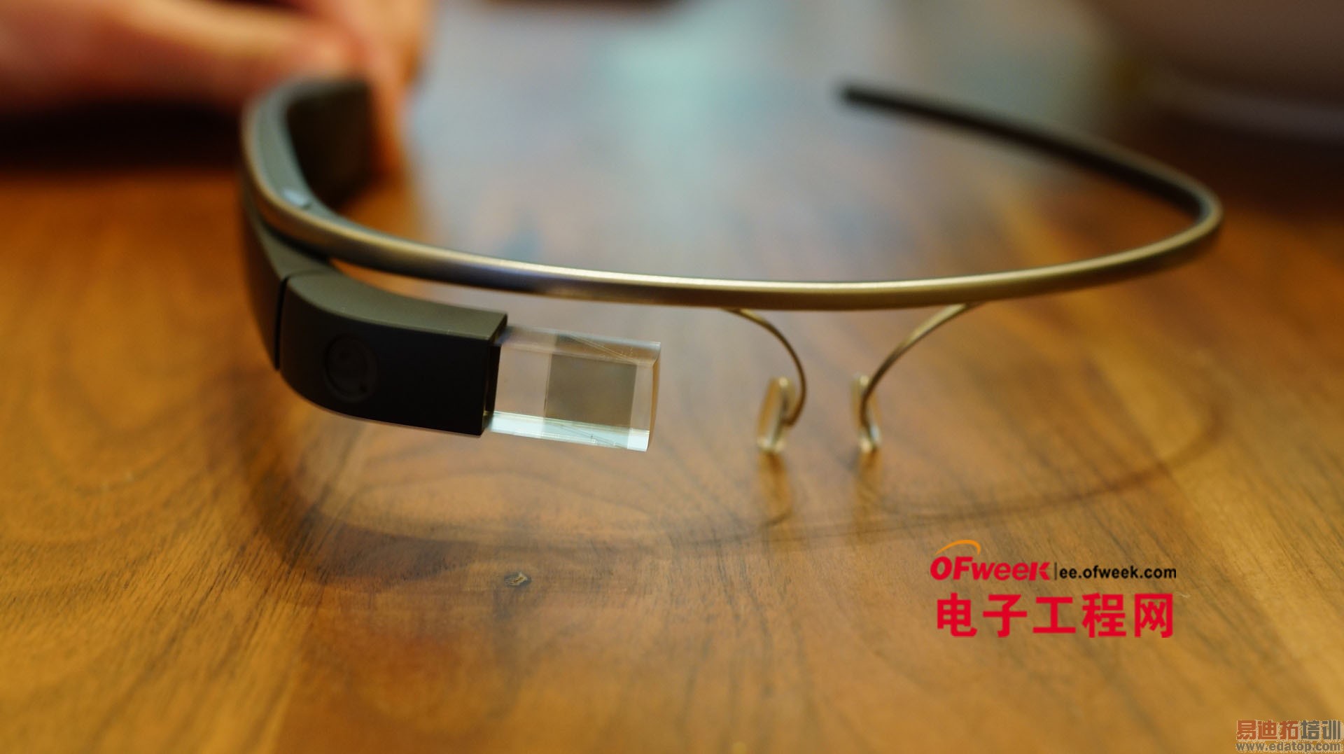 �������������Google Glass ׷�����籭������