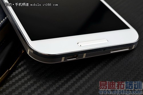 ����800˫��4G�� ���ɴ��4����������