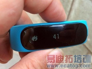 可以通话的荣耀手环来了