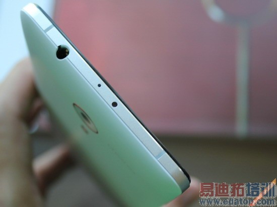 ��һ������nubia Z7���⣺ǿ�������޵����չ���