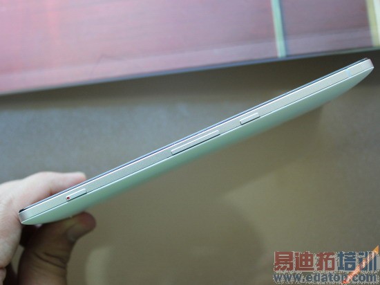 ��һ������nubia Z7���⣺ǿ�������޵����չ���