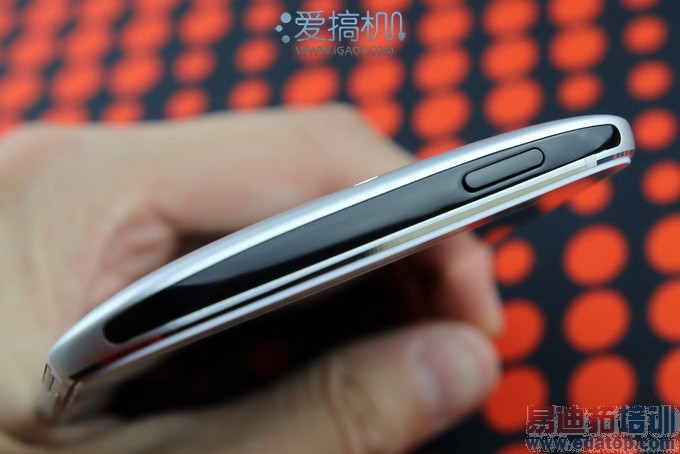 利剑出销:HTC One(M8)试玩评测(上)