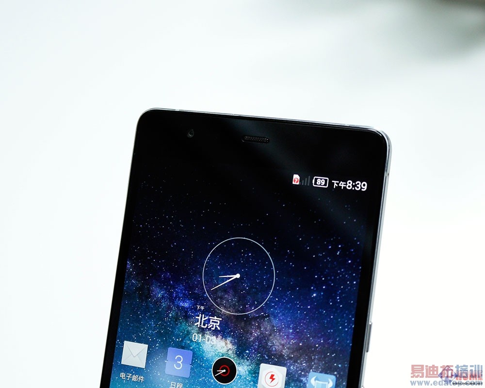 2K屏+高通骁龙810 nubia Z7真机图赏