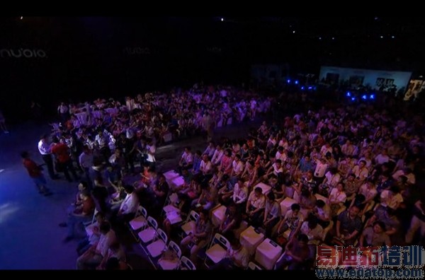 nubia Z7������ͼ��ֱ������ͨ������ս��Ϊ��˼