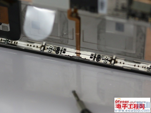 锤子手机T1拆解: