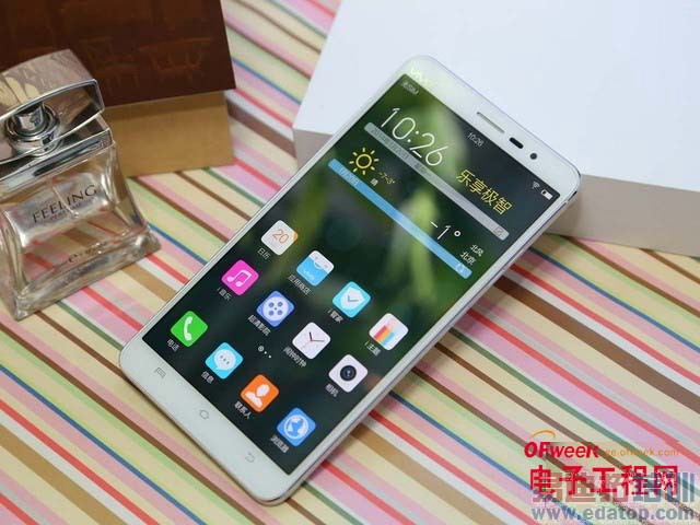 iPhone6�ѻ�ս GALAXY S5����PK