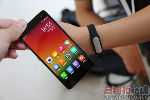 С���ֻ�����������������ع⣺С��4/�ֻ���ͼ+��Ƶ�뷢��