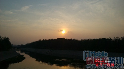 �Ա����⣺С��3 VSŬ����Z7mini 1499ͬ�۶Ծ�����С��4�ع⣩