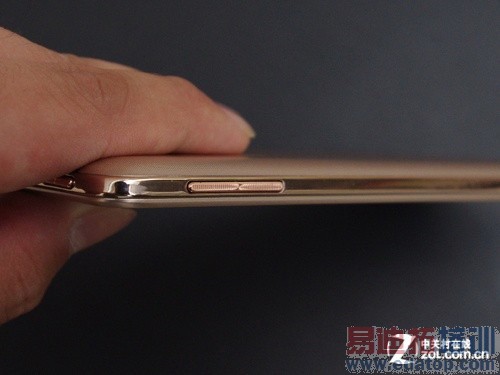 ����ǿ���ʸ�PKС�� ����ƽ�ʿS8����