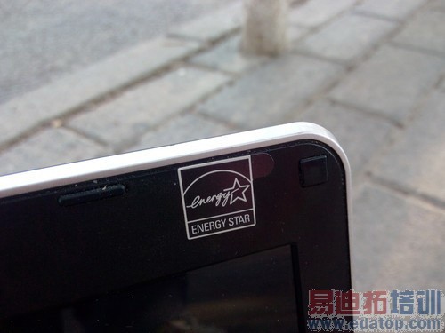 ����ǿ���ʸ�PKС�� ����ƽ�ʿS8����