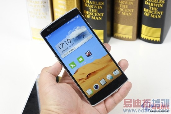 1999究竟该买谁?一加/荣耀全面对比评测(图解)