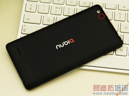 ��ս��ҫС�ף�nubia Z7 Maxȫ������+ͼ��