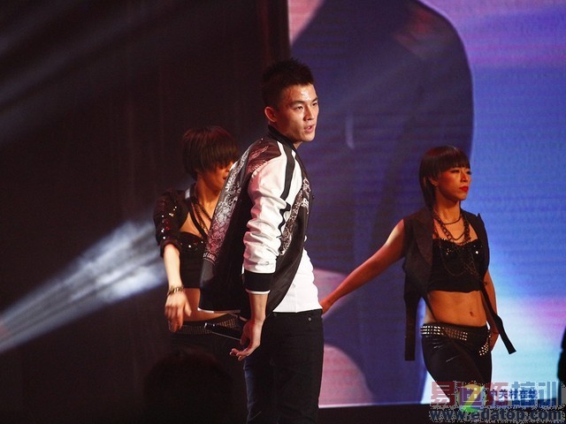 ������ǹ��� �Ʊ�Hebeŷ�����һ�� ����K920������عˣ�ͼ��