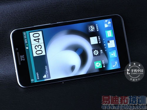 �������PKС��4��˭��վ��