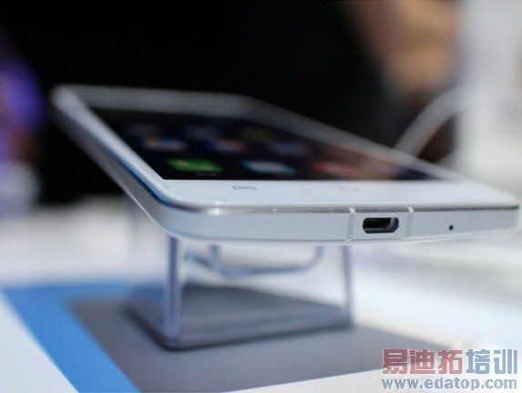 ��ս�����������ߣ�С��4��vivo xshot�Ա����⣨��ͼ��