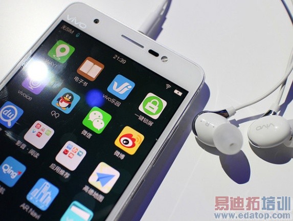 ��ս�����������ߣ�С��4��vivo xshot�Ա����⣨��ͼ��