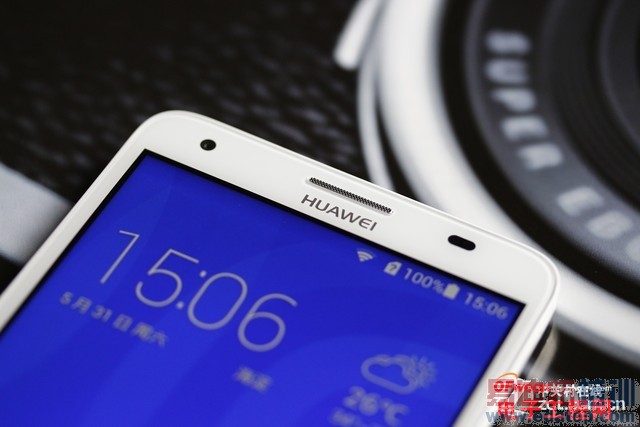 小米荣耀再战:荣耀3X Pro PK小米4 小米神话不再?