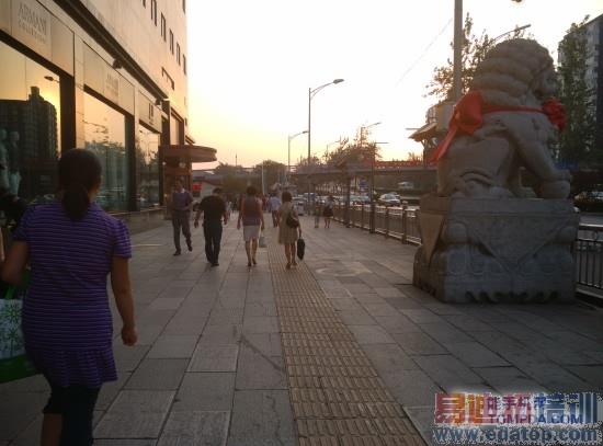 С���ֻ�4����ռ����⣨ͼ�ģ�