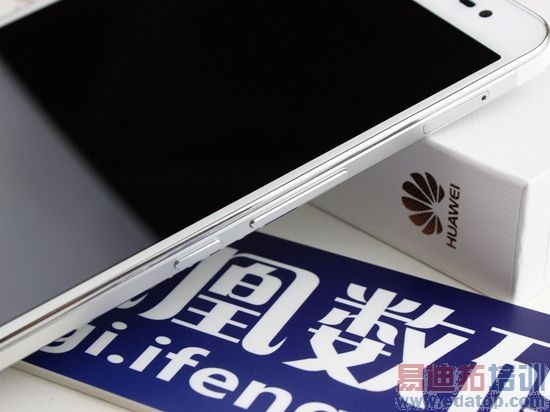 ��Ϊ��ҫX1���⣺���Mate2��ϲ�ǲΰ룿��ͼ��