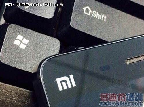 ����8��С��4