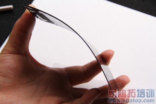 人艰也拆!锤子/荣耀6/米4彻底拆机评测 结果令人震惊