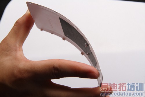 人艰也拆!锤子/荣耀6/米4彻底拆机评测 结果令人震惊