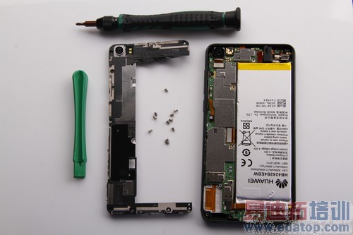 人艰也拆!锤子/荣耀6/米4彻底拆机评测 结果令人震惊