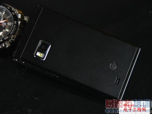 细数三星Note 4/华为Mate 7/小米4等光辉的