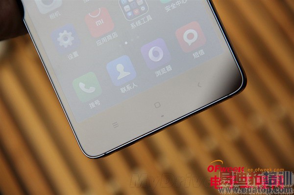 ���ռ��Ծ���С��4�Ա���ҫ6����ͼ��