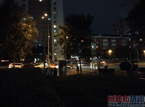 ���ռ��Ծ���С��4�Ա���ҫ6����ͼ��