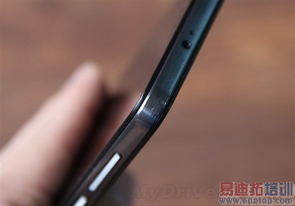 ���ռ��Ծ���С��4�Ա���ҫ6����ͼ��