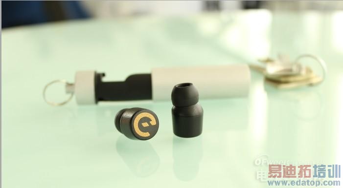 ʷ����С����������Ӳ����Ϯ �㻹holdס��