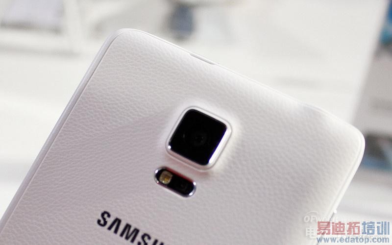 三星新品发布:新旗舰Note 4/曲面屏机Galaxy Note Edge对比评测