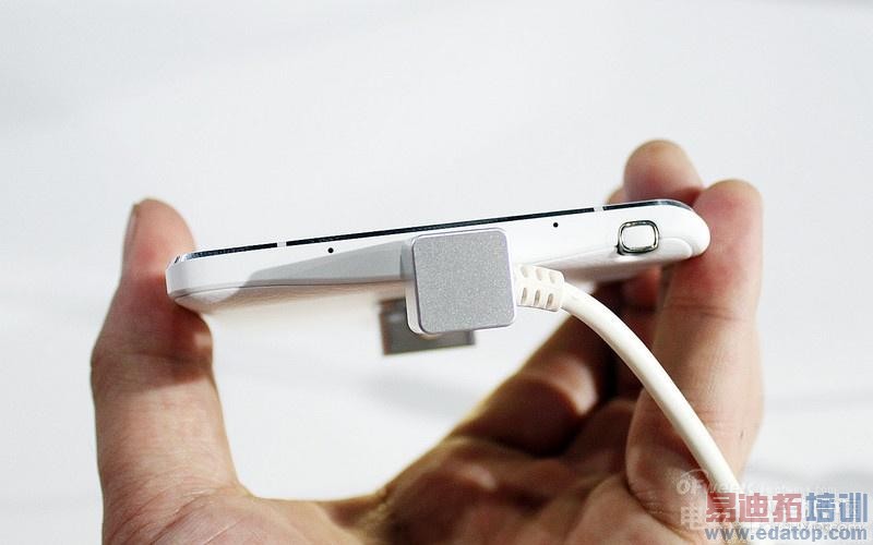 ������Ʒ���������콢Note 4/��������Galaxy Note Edge�Ա�����