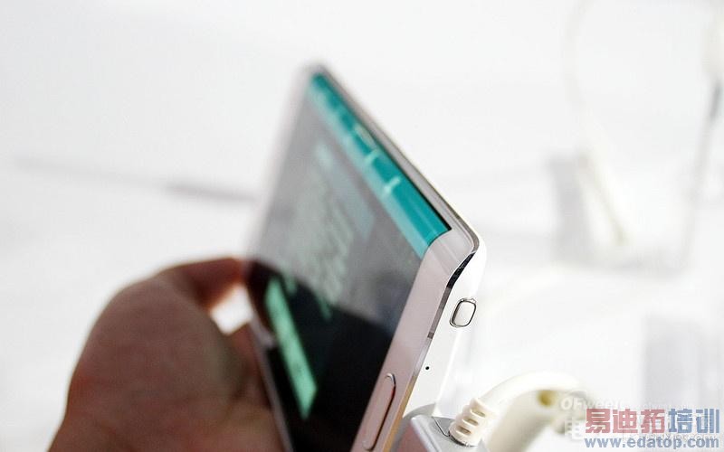 ������Ʒ���������콢Note 4/��������Galaxy Note Edge�Ա�����