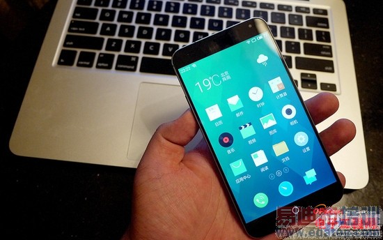 ����MX4 VS С��4�Ա����⣺����ǿ���۷�Ծ���ͼ+��Ƶ��