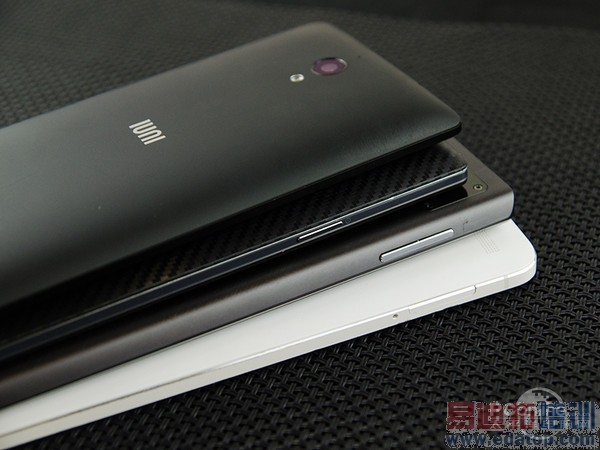 IUNI U3�����Ĵ�2K���ֻ�������˭�ܿ�������MX4 Pro��