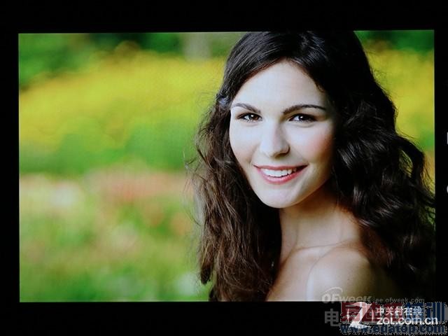 ��ΪMate 7/����ʯ��P7/ȫ����G7��Ļר��ԱȲ���