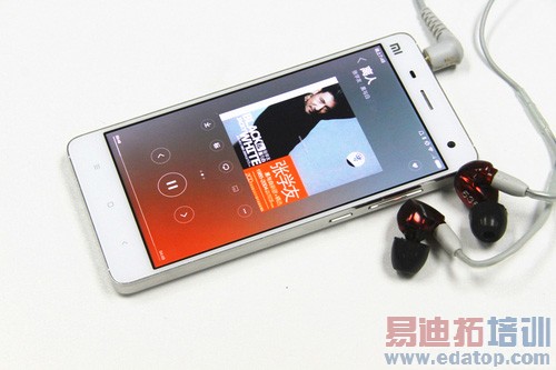 ���б��֣�����MX4����PK��4 HTC E8/����Z2����