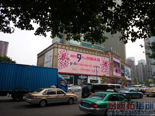 ����MX4�����ж�ǿ��2070��������ս����Z2