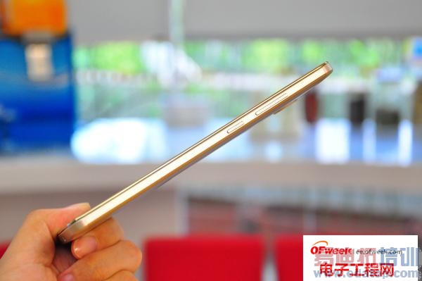 ��ΪMate7����ȫ������ �а�����MX4/iPhone6