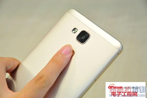 ��ΪMate7����ȫ������ �а�����MX4/iPhone6