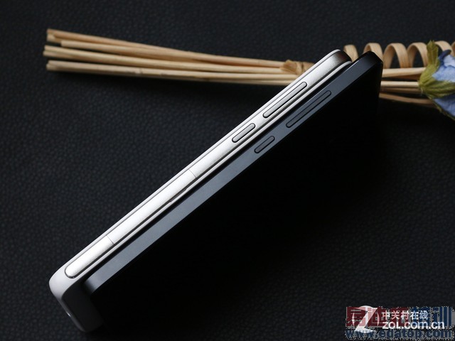 ����MX4/��Ϊ��ҫ6/С��4�ռ��Ա�����