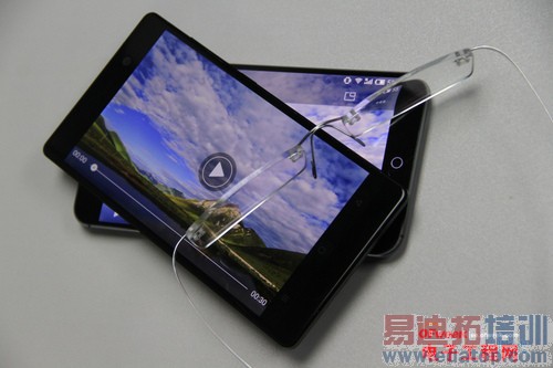 ����MX4 Pro 2K��ֵ���ڴ�������MX4/IUNI U3�Ա�����