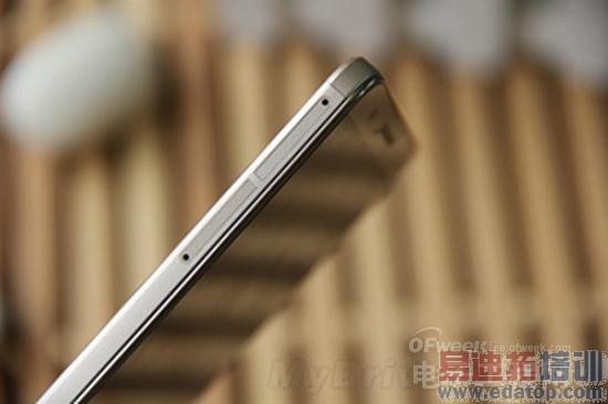 ��ΪMate 7���⣺�Լ۱Ƚ�ɱ����MX4 6��ȫ������ƴiphone6