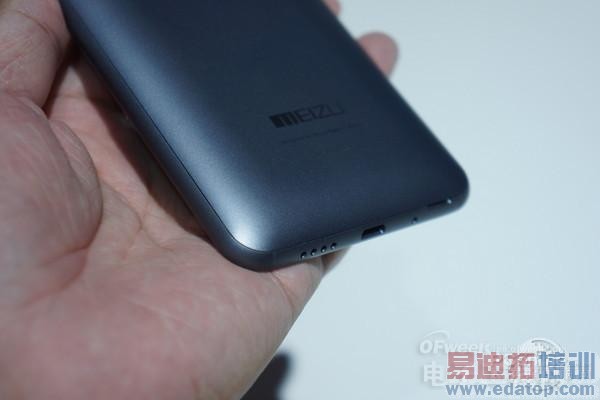 对比评测:魅族MX4 vs iPhone6 国内外