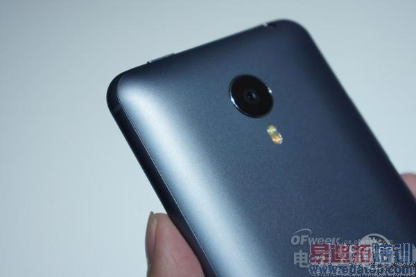 对比评测:魅族MX4 vs iPhone6 国内外