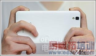 iPhone6���������ɴ���F1��F2�Ա�������ӭս 