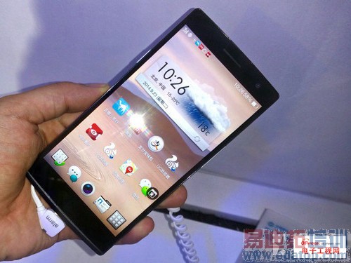 Note4/����MX4/IUNI U3������ ͨ��չ4G�ֻ��Աȿ�