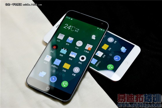 �ڰ�ɫ����MX4ͼ�� С�����콢/MX4 Pro������Ļ�ع�